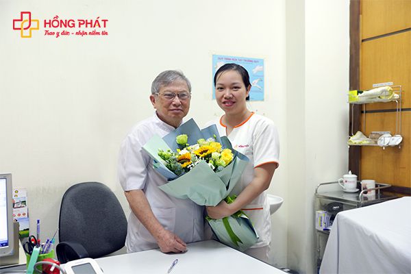 Giáo sư Thái Hồng Quang luôn nhận được sự kính trọng đặc biệt từ đồng nghiệp, người bệnh và học trò của mình