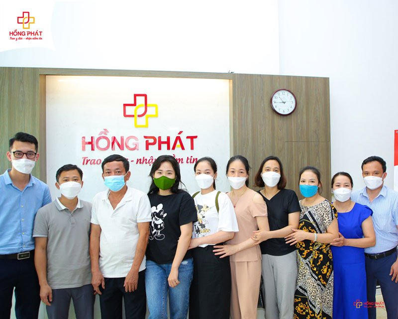 Bệnh viện Đa khoa Hồng Phát thực hiện thăm khám cho cán bộ, công nhân viên Ngân hàng Chính sách Xã hội Yên Bái
