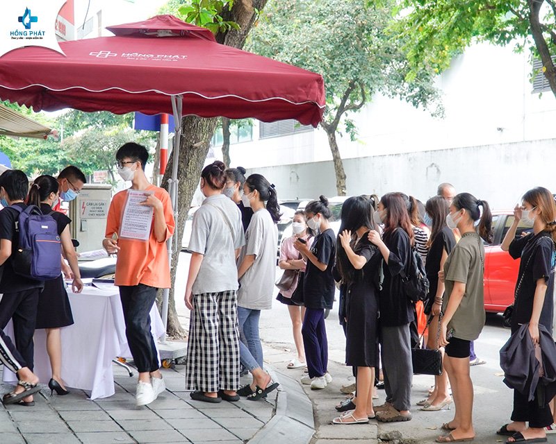 Bệnh viện Đa khoa Hồng Phát thăm khám sức khỏe định kỳ cho học viên Học viện Múa Việt Nam